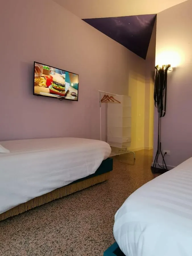 Red Carpet Rooms Bari Bed & Breakfast
