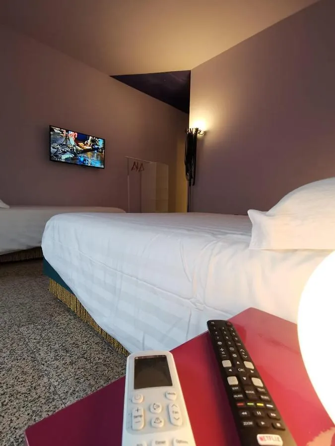 Bed & Breakfast Red Carpet Rooms Bari