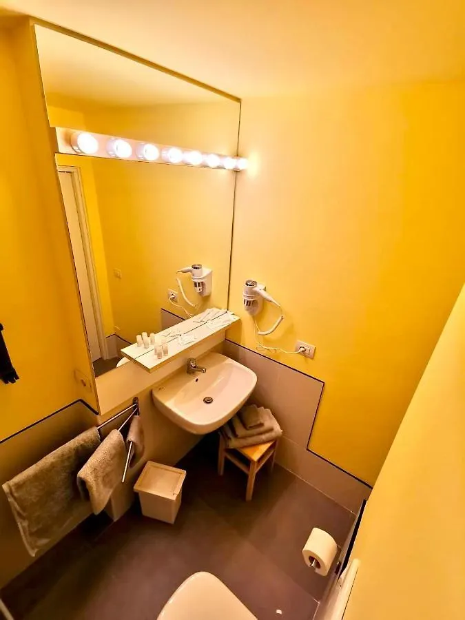 Bed & Breakfast Red Carpet Rooms Bari