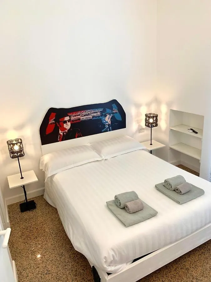 Red Carpet Rooms Bari Italy