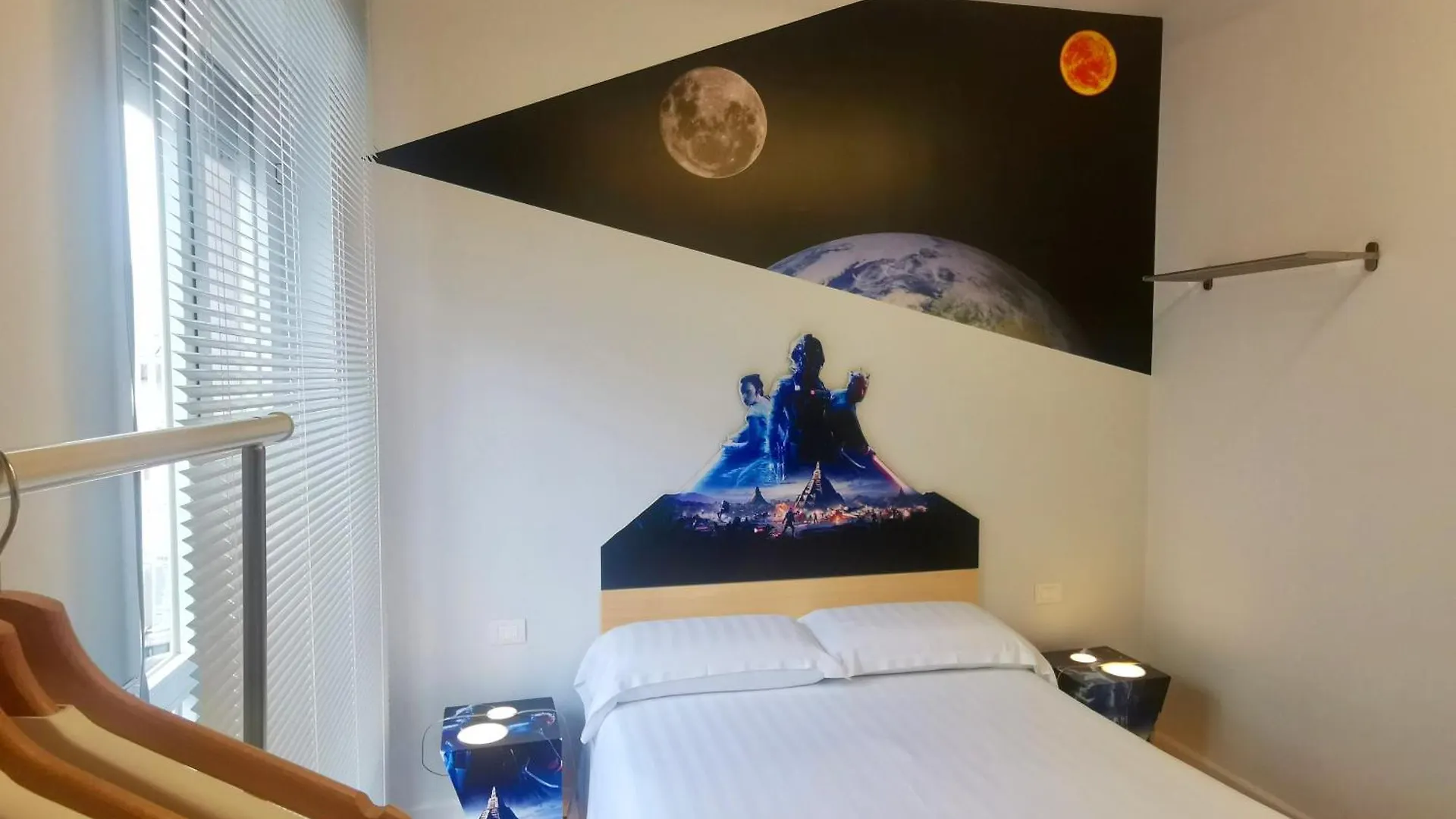 Red Carpet Rooms location